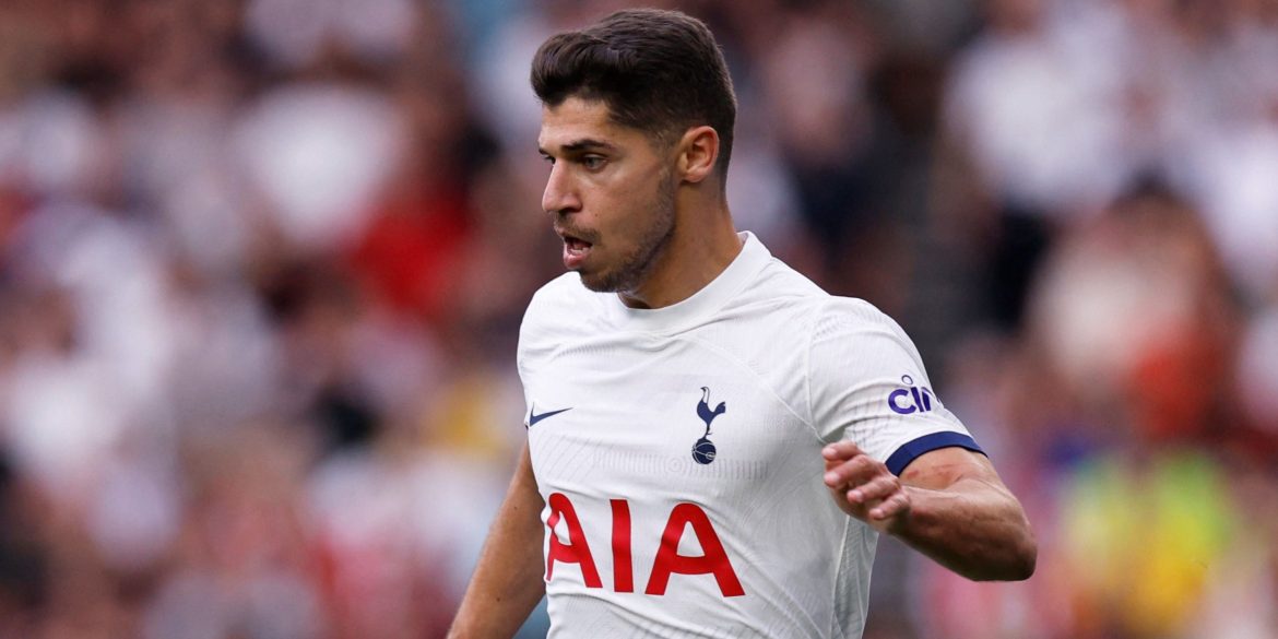 Romano says Tottenham are working on last-gasp transfer after Solomon exit