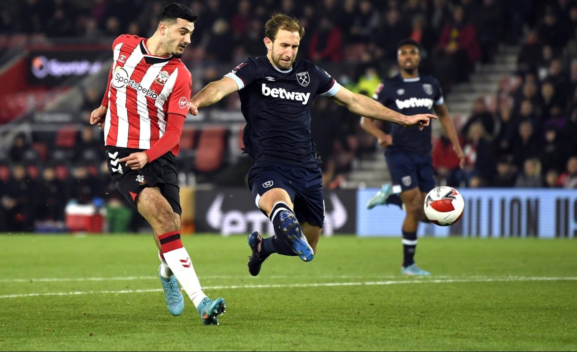 West Ham: Moyes closing in on Broja deal