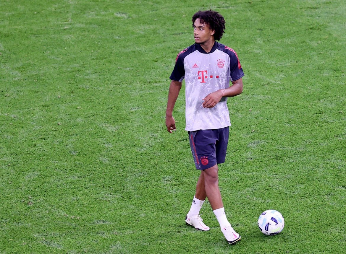 Everton dodged a £13m bullet in Zirkzee